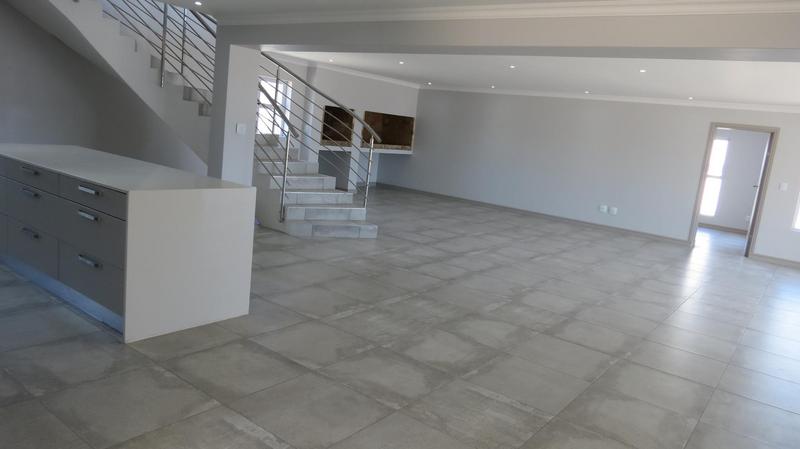 4 Bedroom Property for Sale in Myburgh Park Western Cape